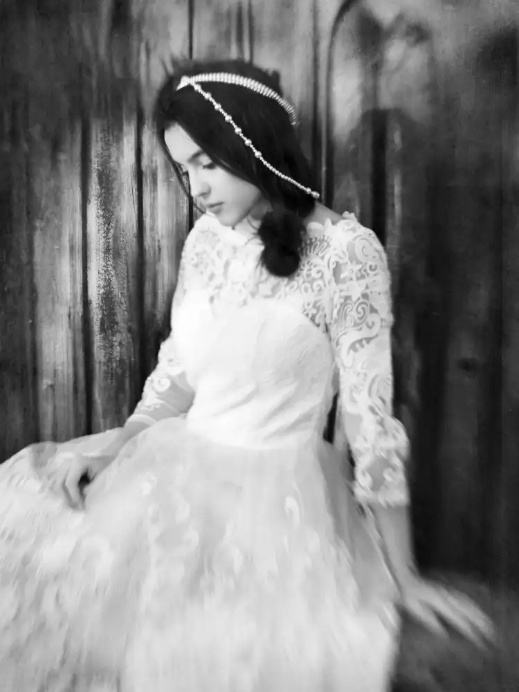Cinteza, Marius: Alexia