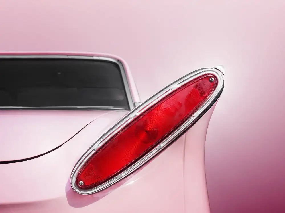 Gube, Beate: US classic car 1961 Comet tail fin abstract