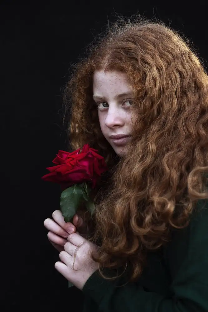 Sefer, Emel: chica pecosa