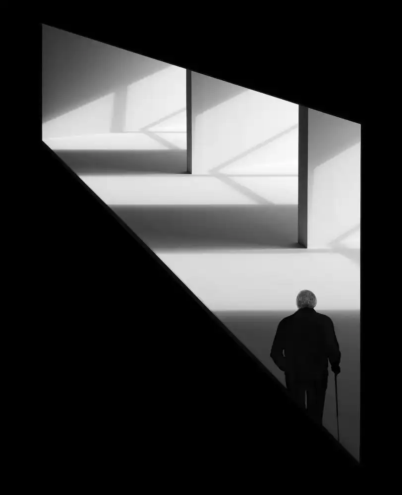 Limberg, Huib: Leaving darkness, meeting the LIGHT