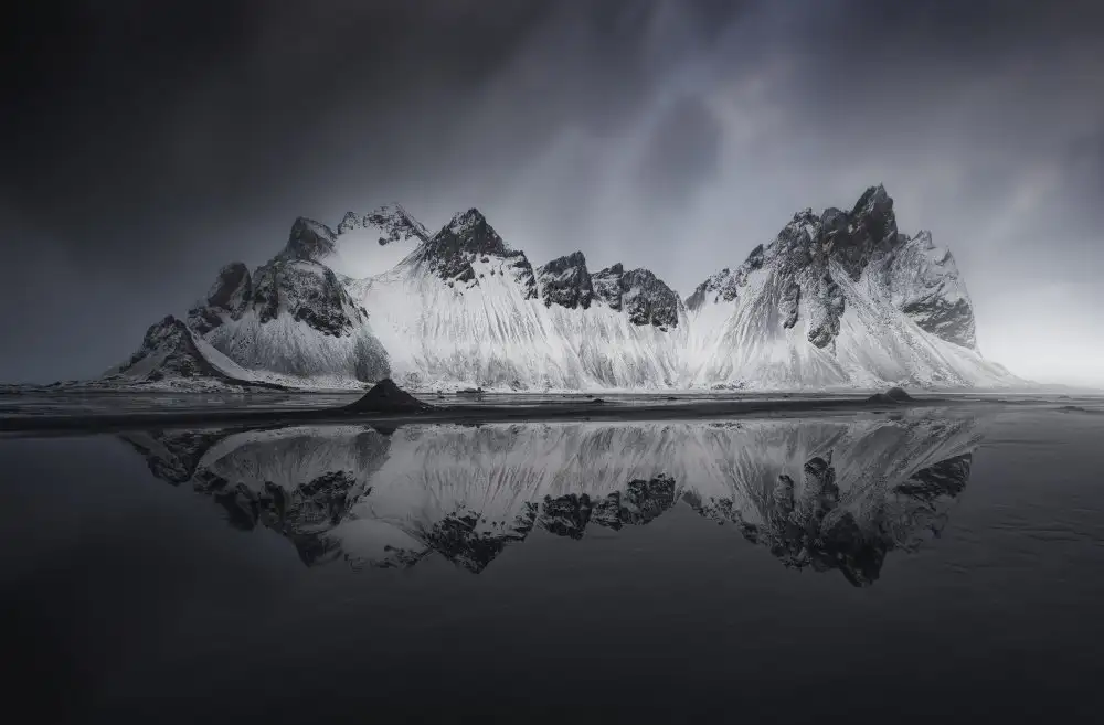 Dueso, Ruiz Jorge: La Montagna Magica