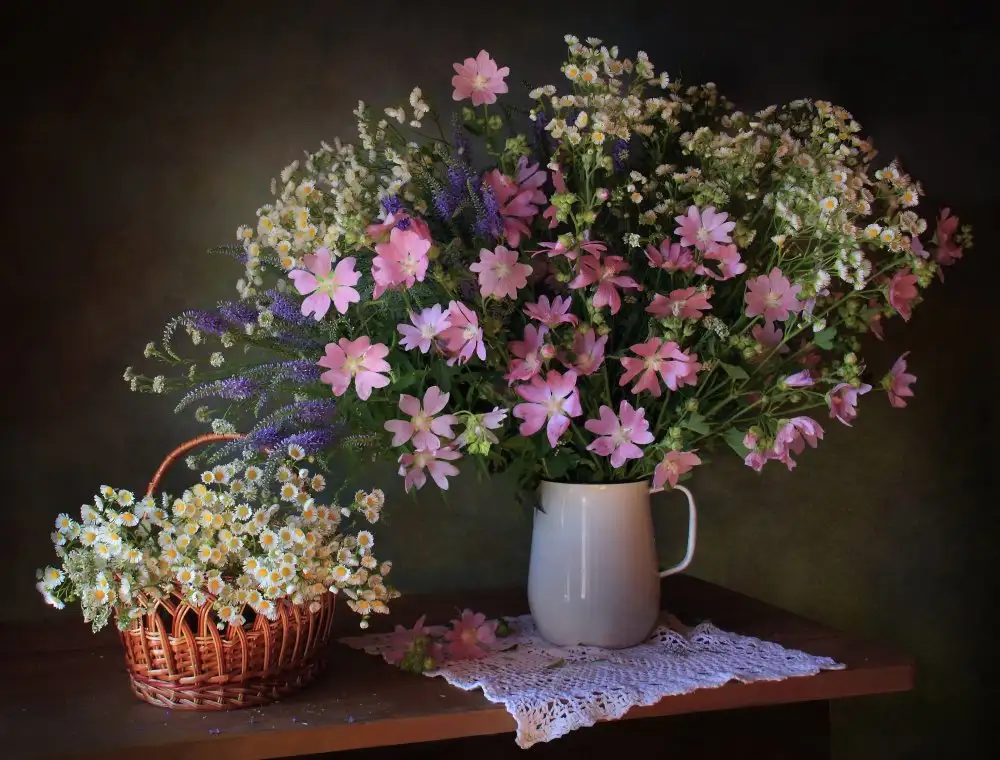 Skorokhod, Tatyana: Still life with meadow flowers