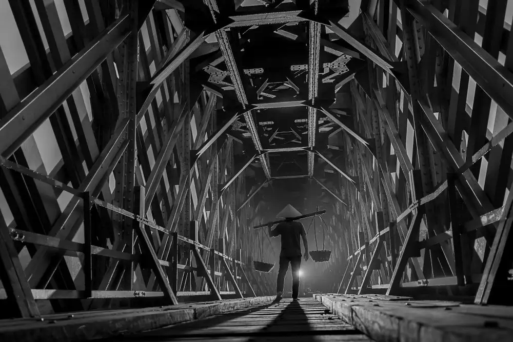 Suhardjo, Lisdiyanto: Passing thru the bridge