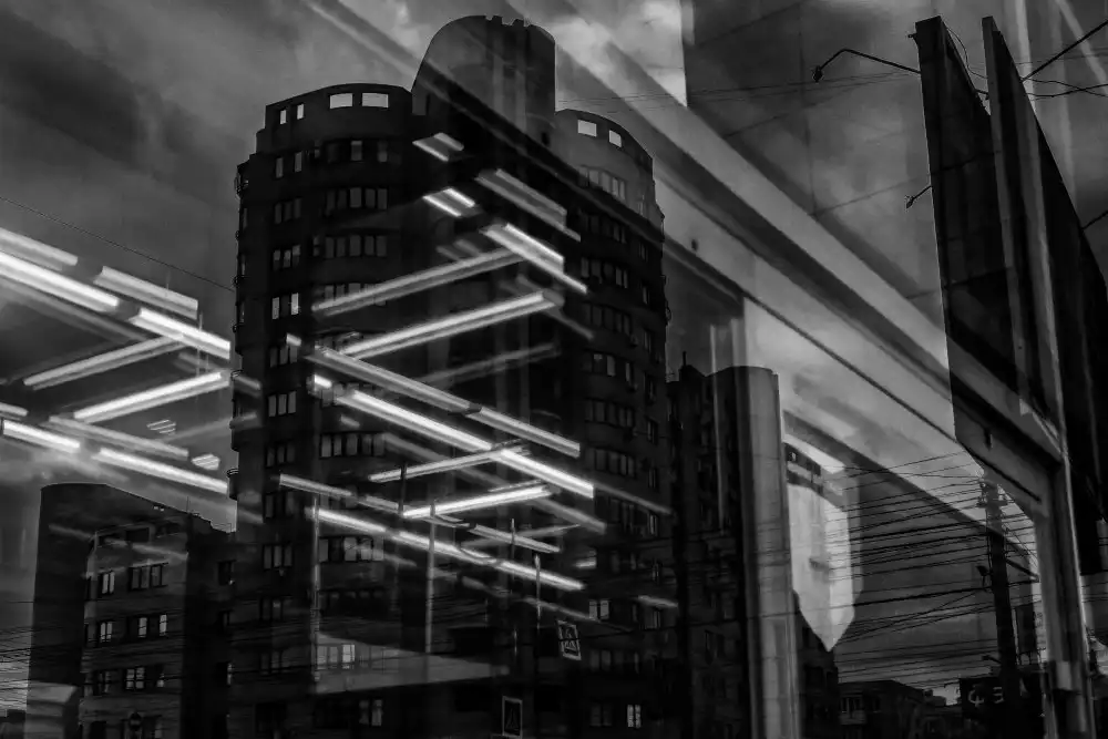 Nazarov, Viktor: Evening in the City