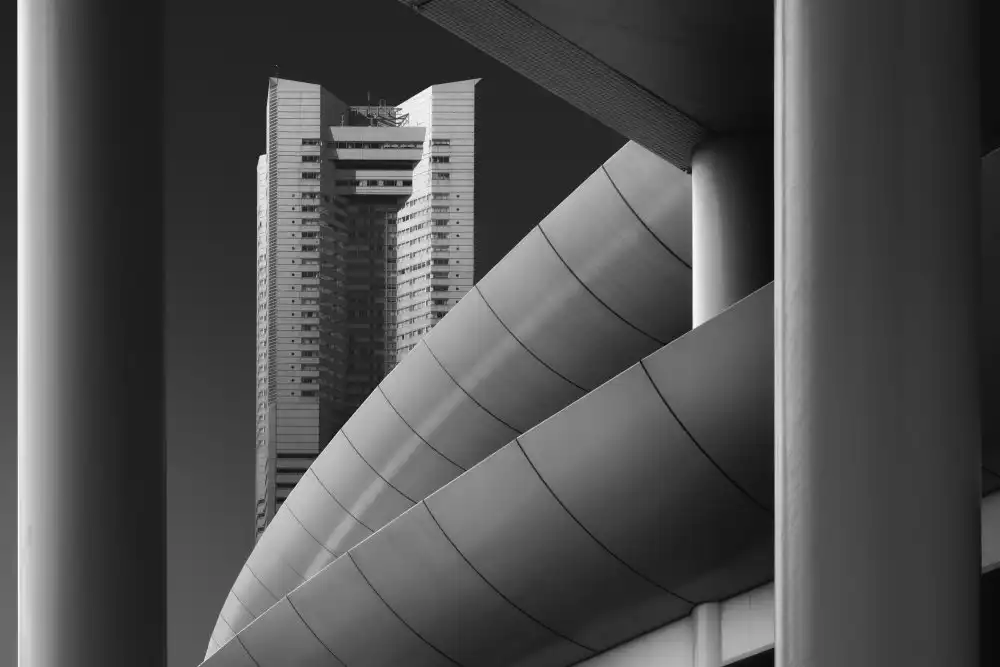 TAKAUE, Akira: El portal para sitios segmentables