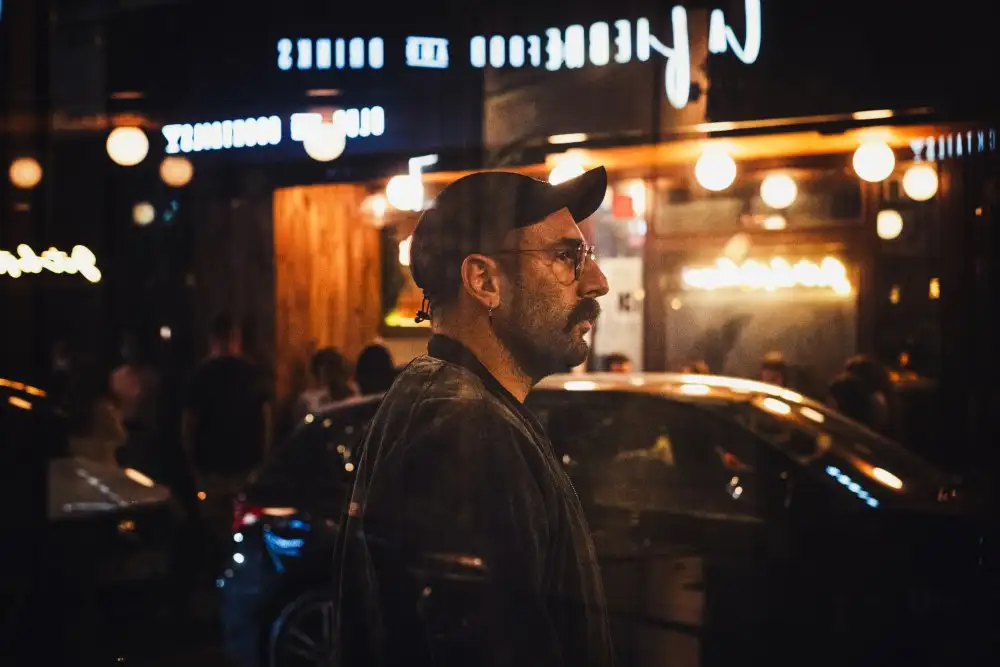 Amare, Bego: The night crawler