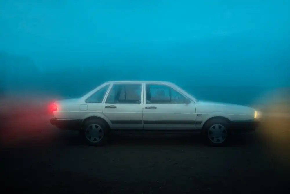 Ashen: 汽车