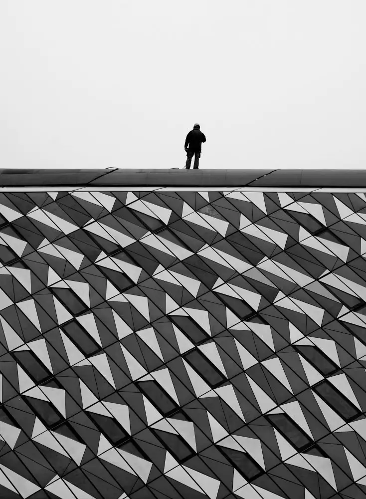 Ezequiel59: L'uomo sul tetto