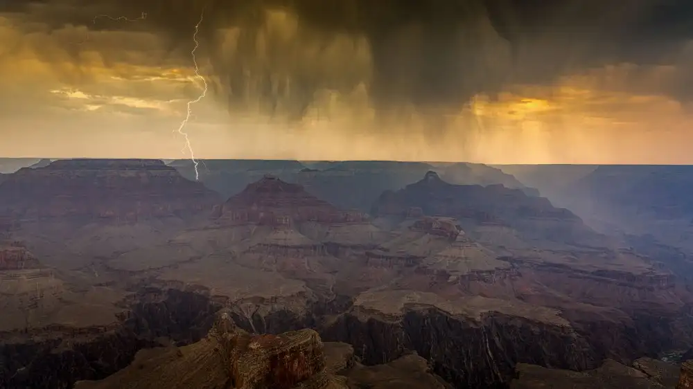 Lin, Ning: Monsone del Grand Canyon