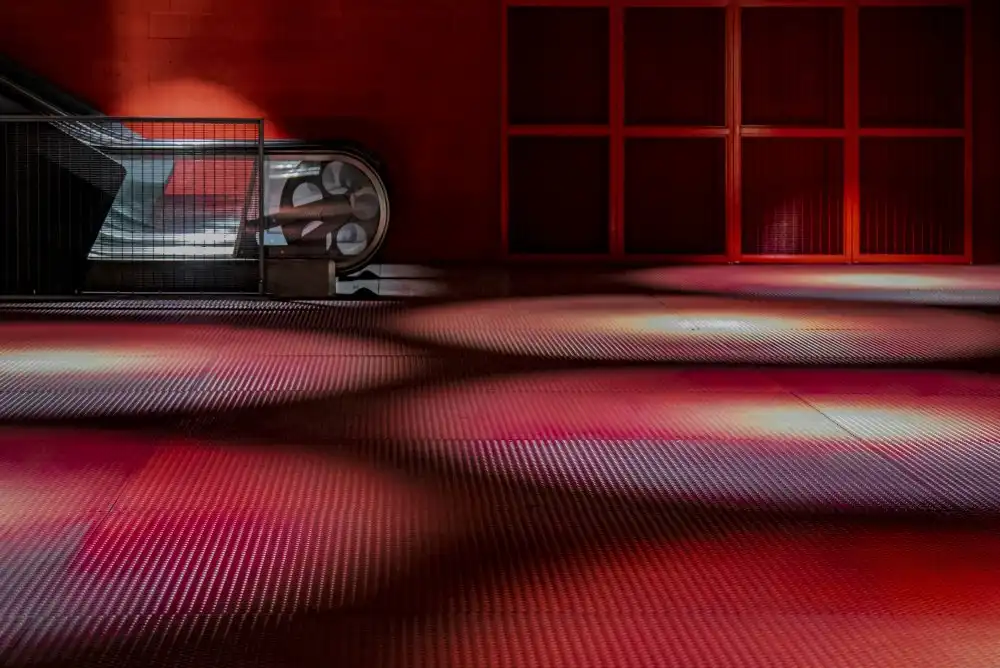 Wride, Linda: Spotlight auf Rot