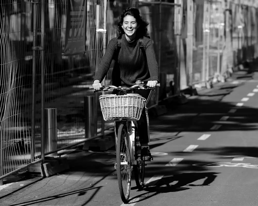Einhorn, Itzik: And Then - She Smiled