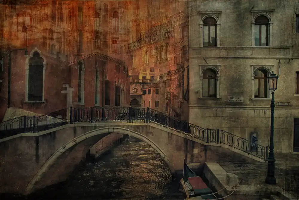Arjona, Elena: Venetian bridge