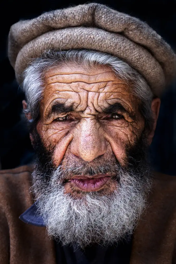 Khataw, Ali: Lignes d'histoire