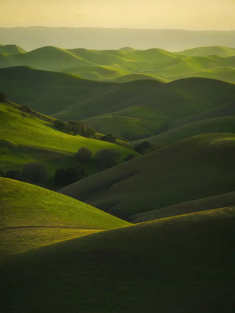 Chengming: Colline ondeggianti