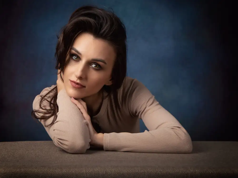 R, Bogdan Mihai: LARISA