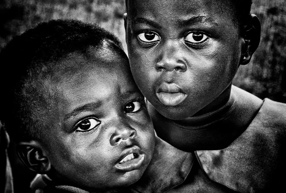 Garmendia, Inazio Joxe: Due bambini in Benin