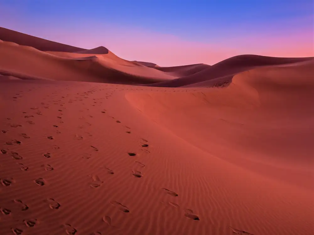 Prybinski, Miroslaw: Los colores del desierto al atardecer.