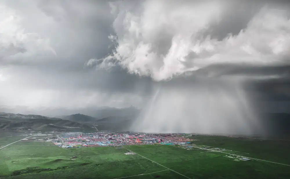 Li, Romantic: Force of nature