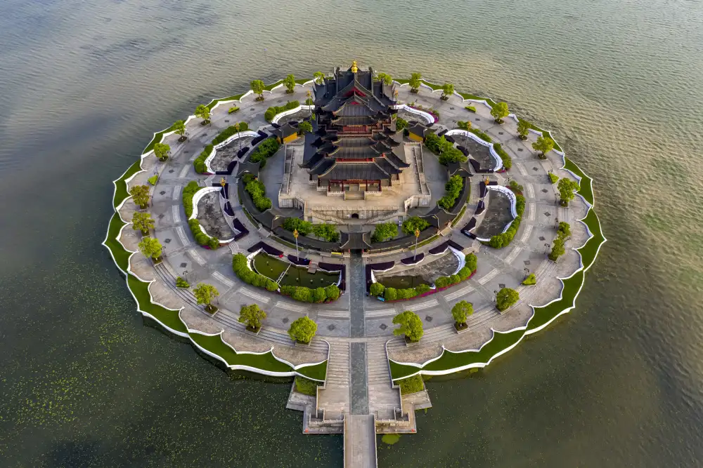Liu, Ren Raymond: Il Padiglione della Dea della Misericordia del Tempio Zhongyuan a Suzhou
