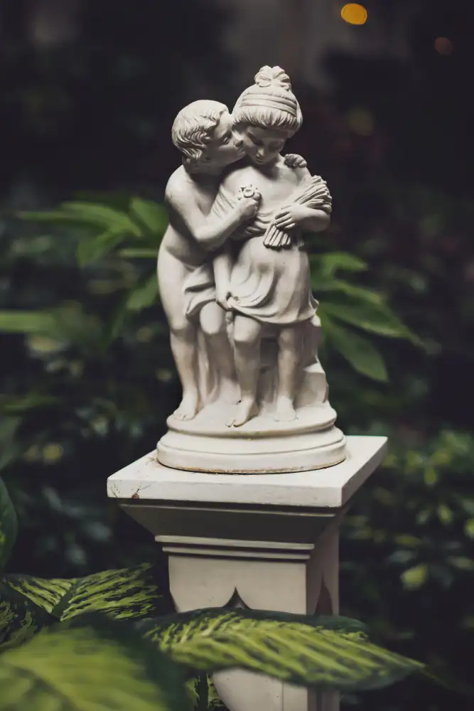 Mossholder, Tim: Les amoureux s'embrassent