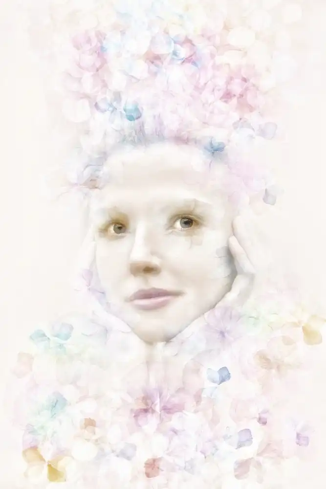 Shumilova, Ludmila: La femme aux hortensias - Frau mit Hortensien