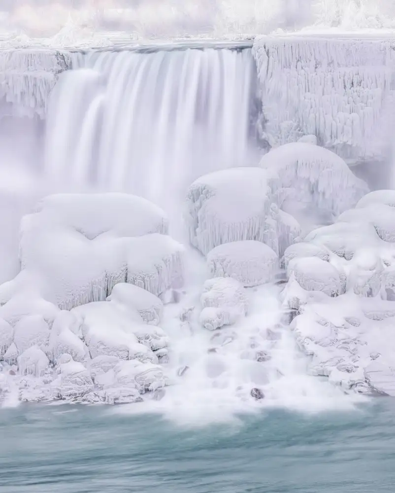 Lu, Ling: The Dreaming Frozen Waterfall
