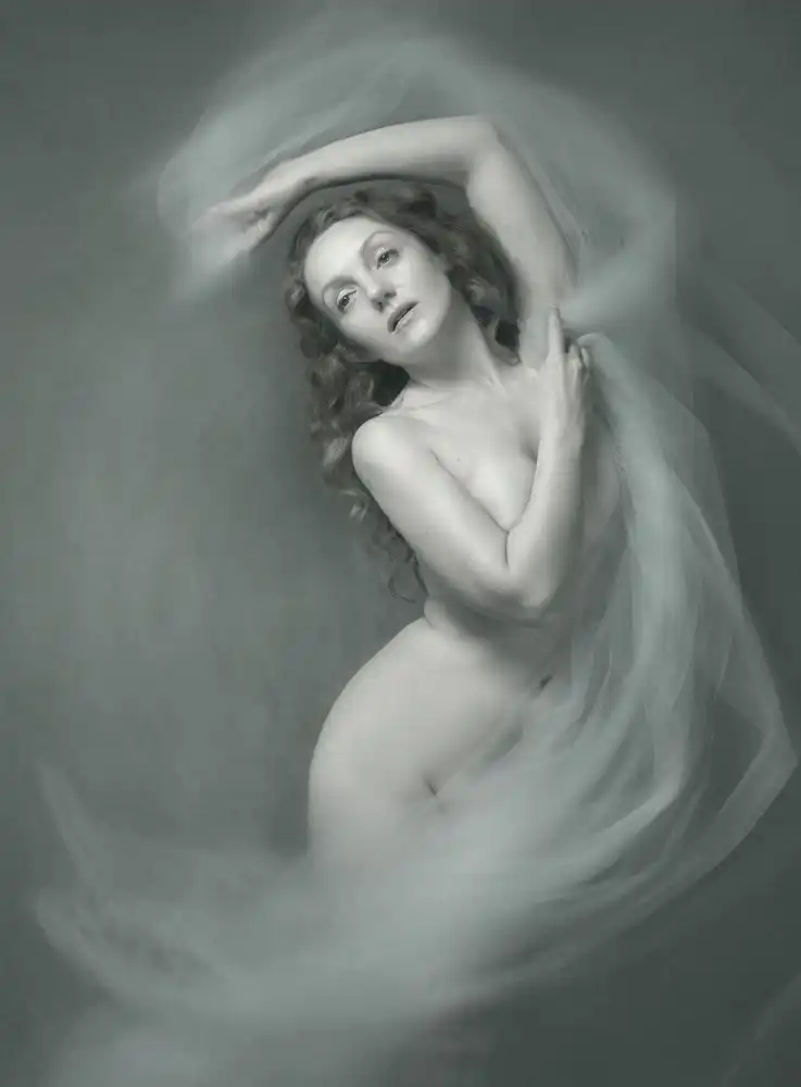 Catherine, W.: Dame in Zeitlupe