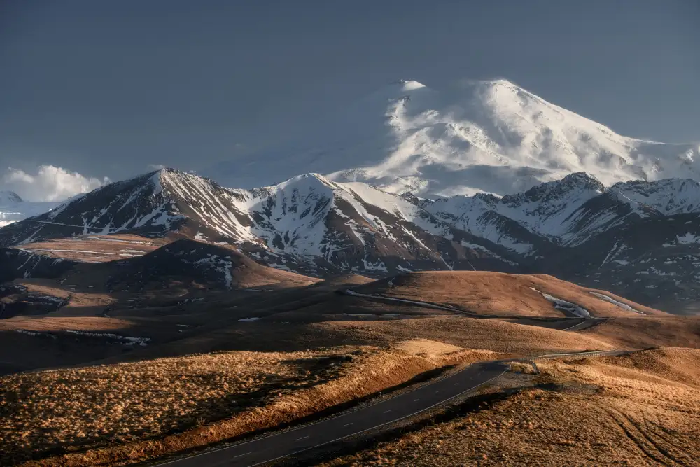 Anton, Rostovskiy: Camino de montaña