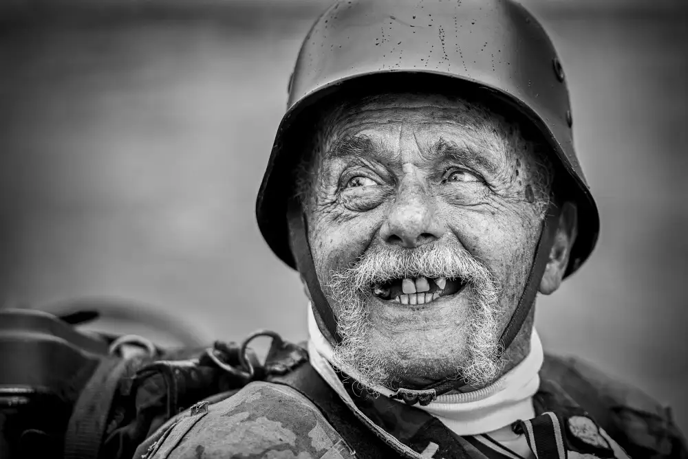 Uhrin, Milan: Veteran
