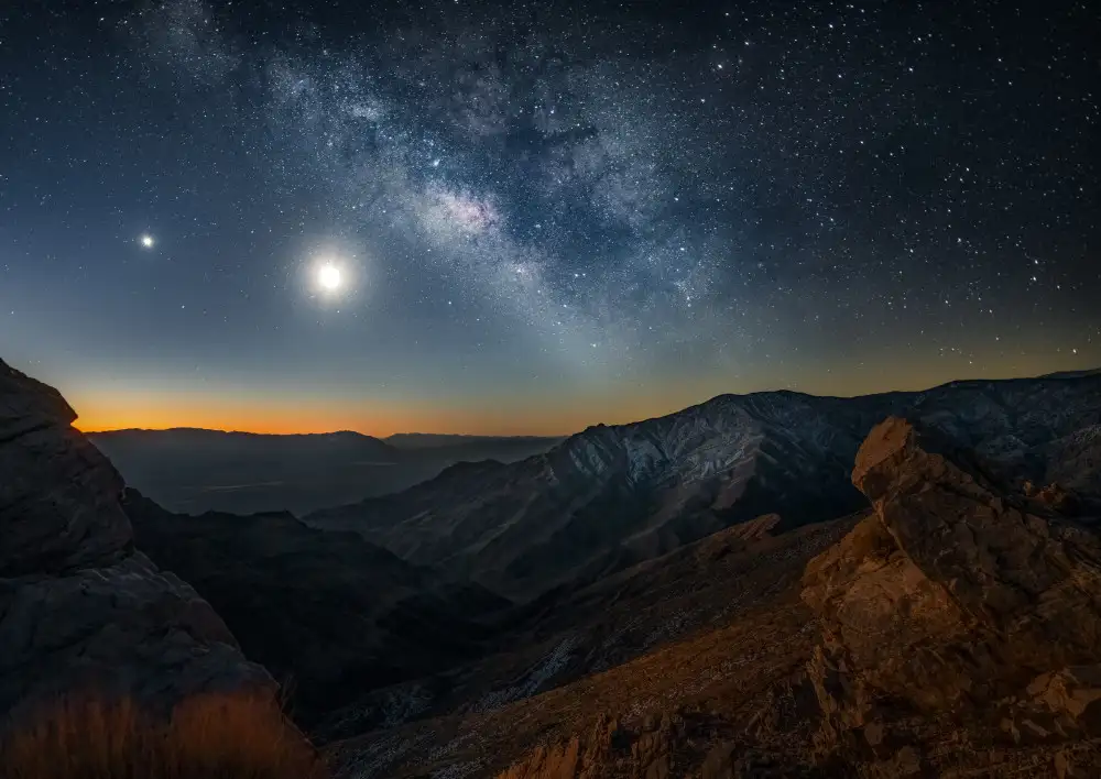 Yang, Jianping: Cuando la Luna se encuentra con la Vía Láctea