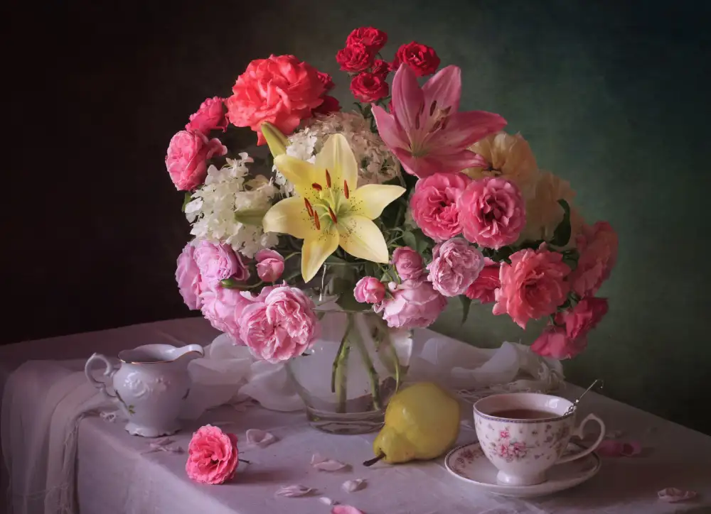 Skorokhod, Tatyana: Summer still life with flowers and fruits