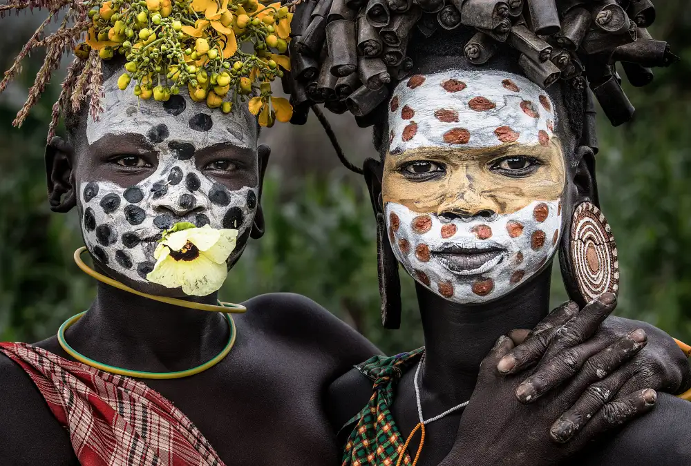 Garmendia, Inazio Joxe: Due ragazze della tribù surmi - Etiopia