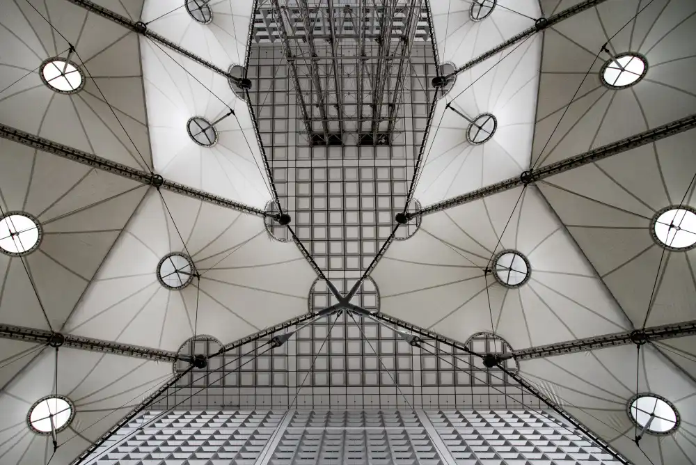 Wride, Linda: Traction