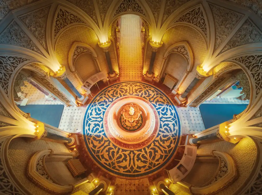 Luque, Ponce Manuel: Palác Monserrate