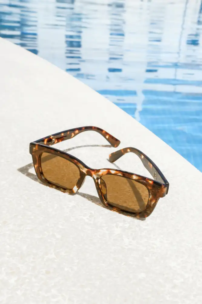 Studio, Pictufy: Pool_002