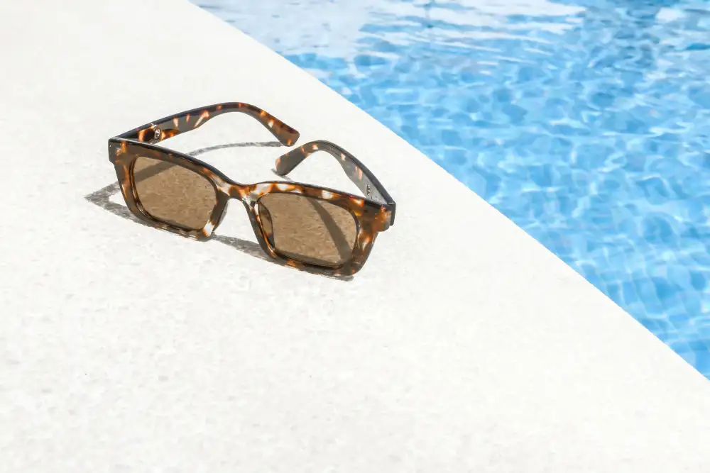 Studio, Pictufy: Pool_003