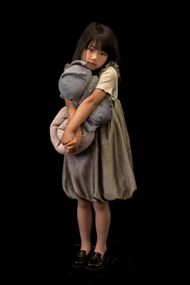 Miharu: retrato de niña