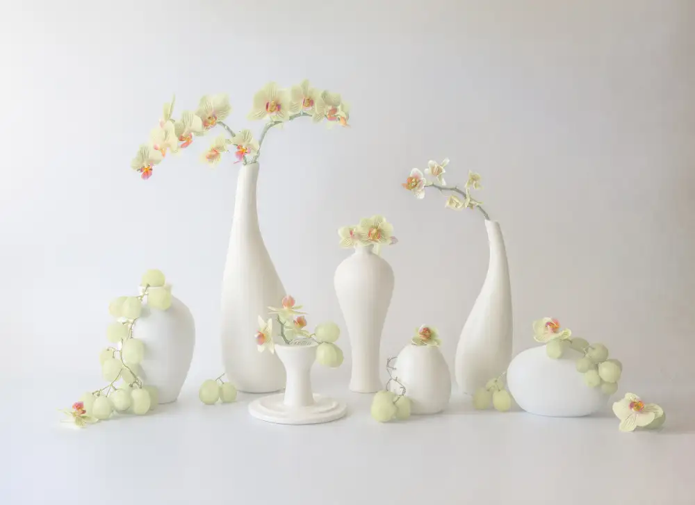 May, G.: orquídeas y uvas