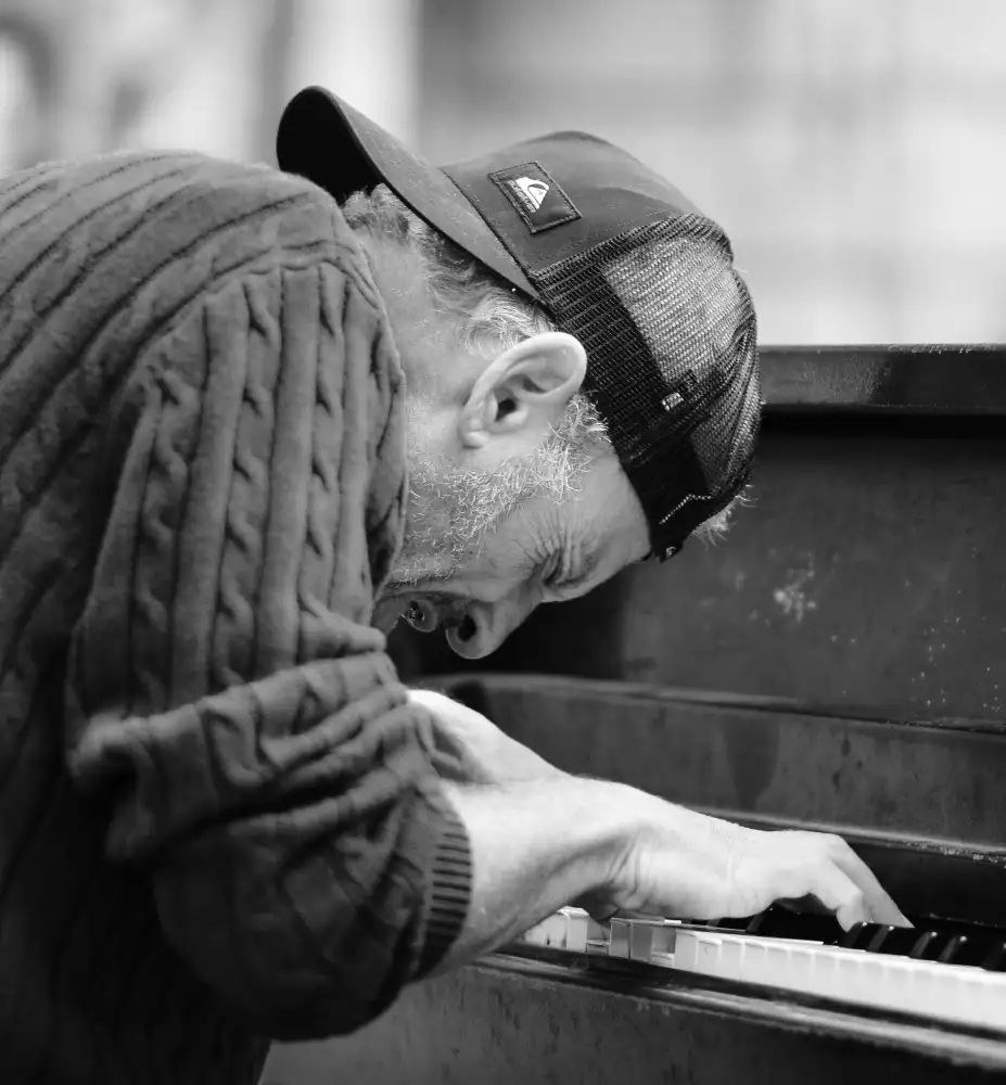 Einhorn, Itzik: The Pianist