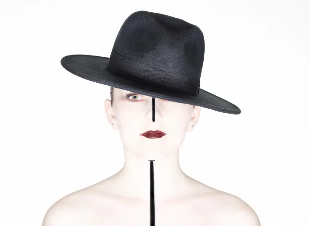 Allmaier, Michael: labios rojos