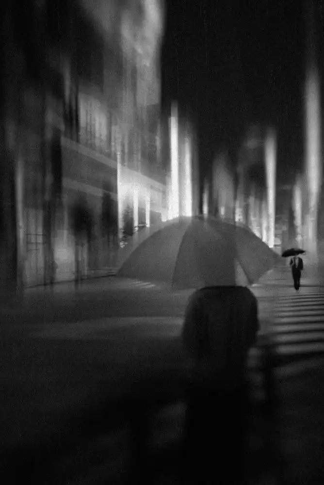 Tsuchida, Teruhiko: Rainy street at night...