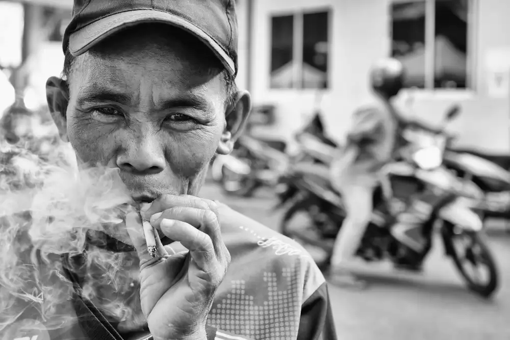 Long, Kieron: Soffio di fumo