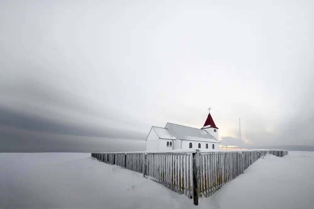 Wang, Ti: Iglesia Landa Islandia