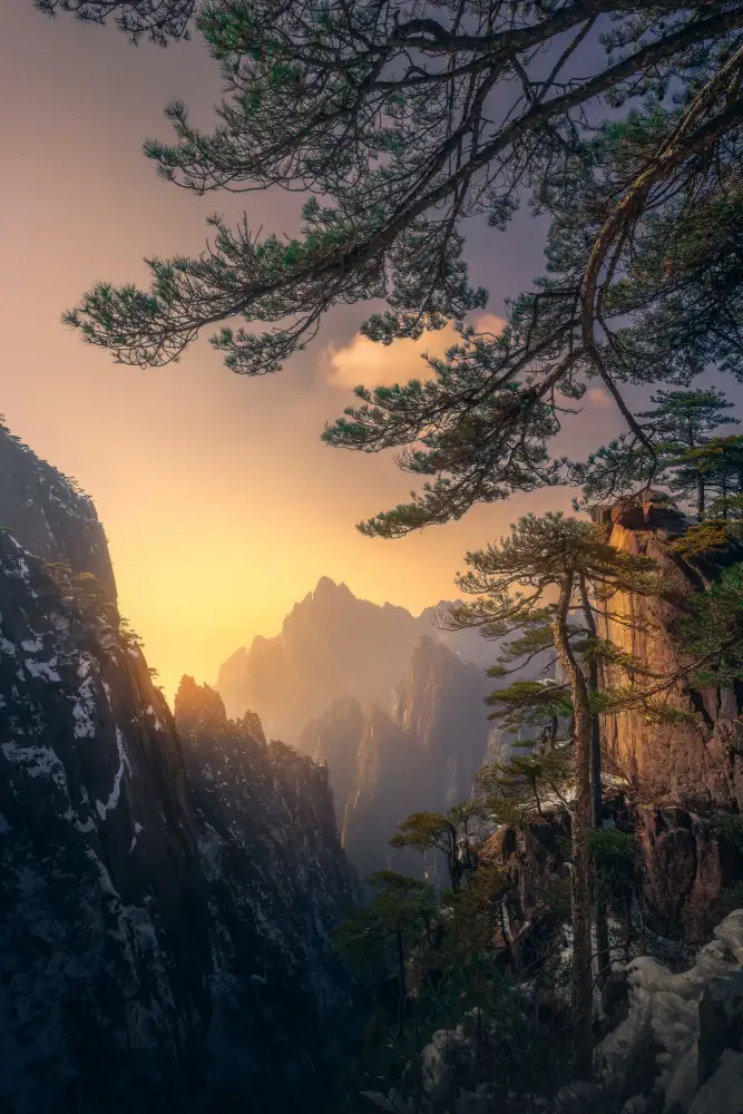 Ye, NingYun: Montaña amarilla Atardecer