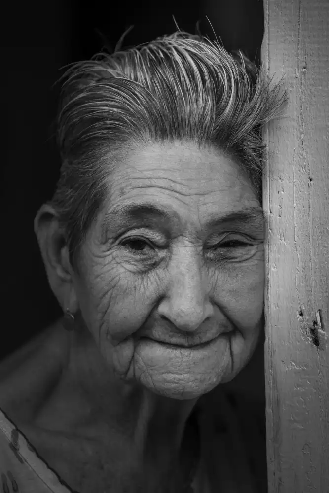 Alcalay, Eyal: Souriant