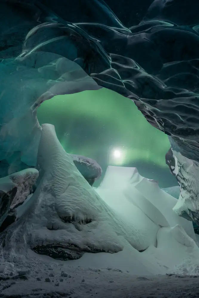 Castan, Martin David: La cueva