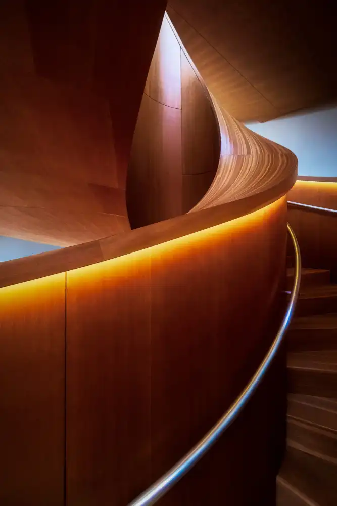 Zhou, Steven: escaleras 6