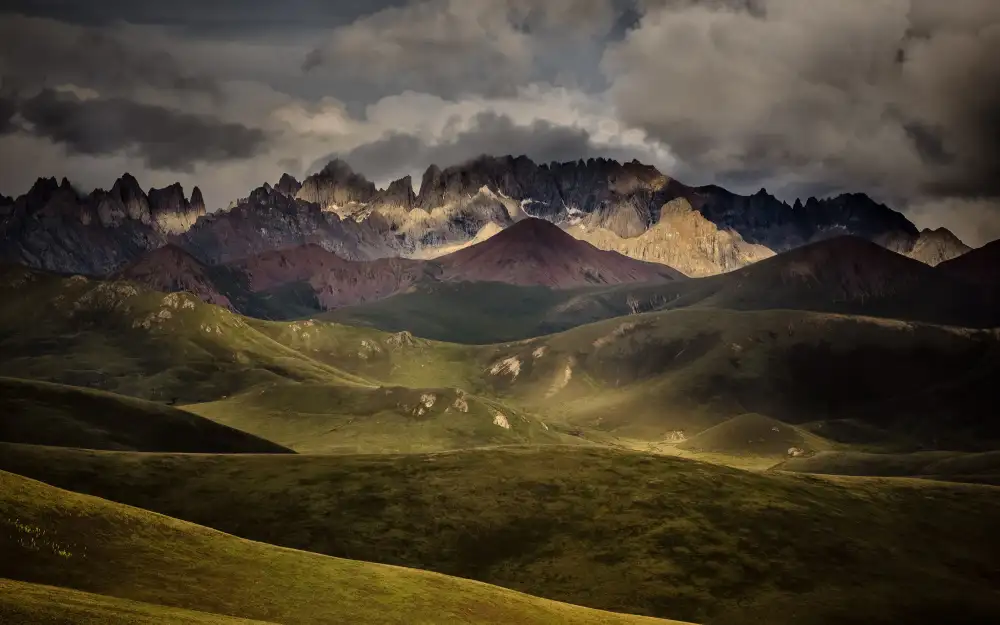 Yu, Zhen James: Tramonto sulle montagne di Bayan Har