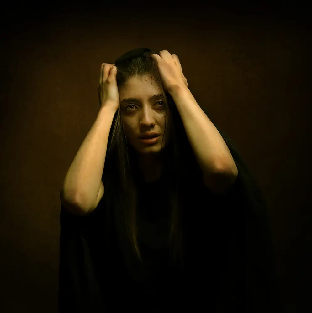 Hasheminasab, Moein: chica persa