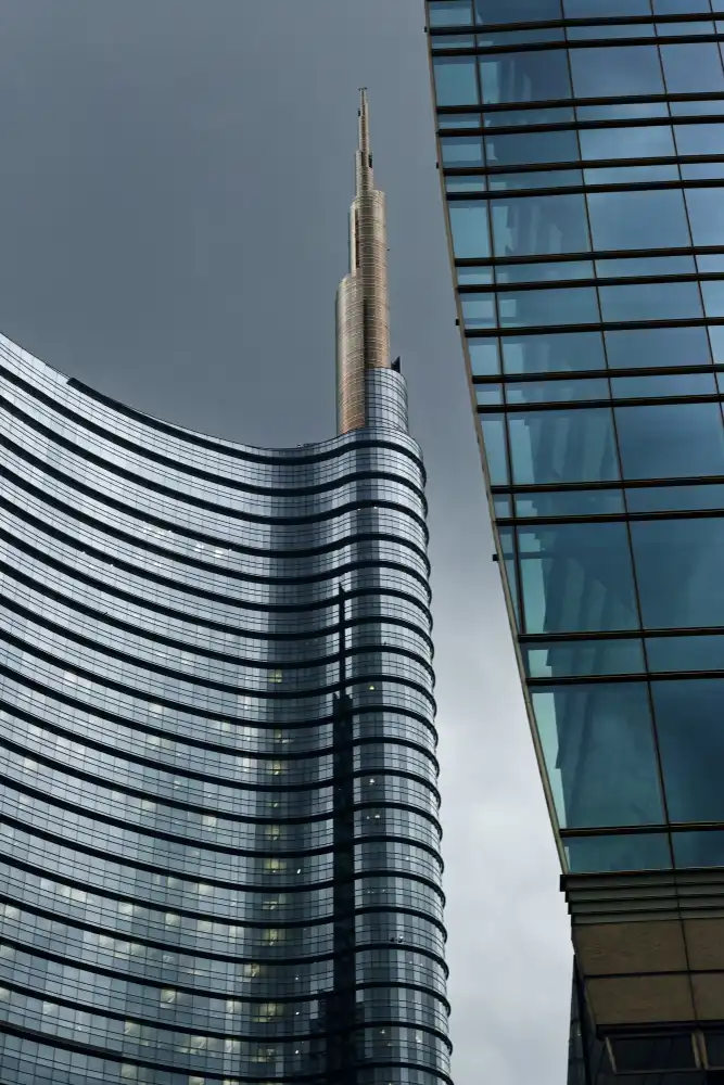 Manzoni, Michel: Torre UniCredit Milano